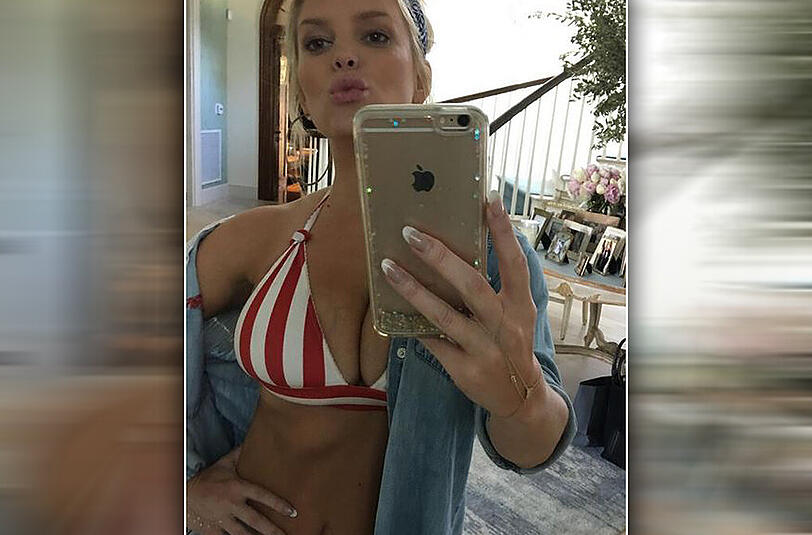 Jessica Simpson geizt nicht mit ihren Reizen