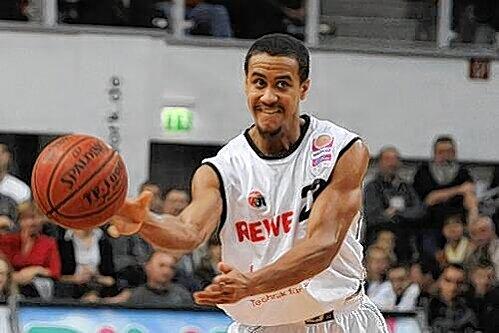 Zwei eklatante Fehler in der letzten Minute: Bambergs Brian Roberts.