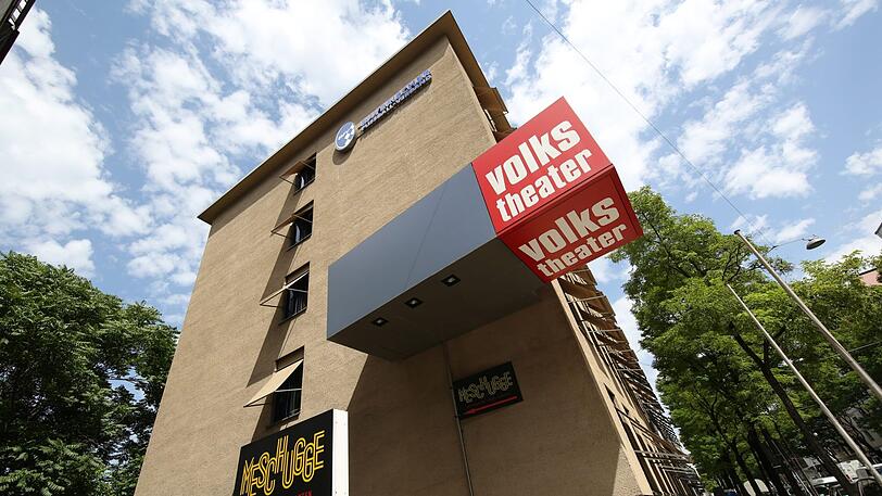 Hier geht&rsquo;s rein in das Volkstheater &ndash; noch. Bald residiert es ja im neuen Protzbau im Schlachthofviertel.