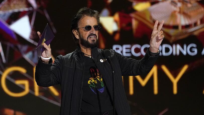 Bei den diesjährigen Grammys verlieh Ringo Starr vor wenigen Tagen den Preis für das Album des Jahres an Billie Eilish.