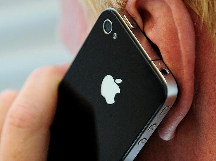 Verdächtig: Mehrere iPhones der neusten Generation hatten die Frauen in der Handtasche.
