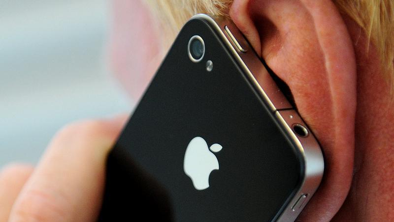 Verdächtig: Mehrere iPhones der neusten Generation hatten die Frauen in der Handtasche. Verdächtig: Mehrere iPhones der neusten Generation hatten die Frauen in der Handtasche.