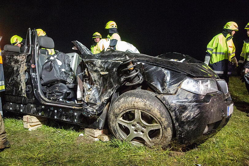 Schwerer Unfall bei Anger: BMW kracht gegen einen Baum - Bayern - Abendzeitung München