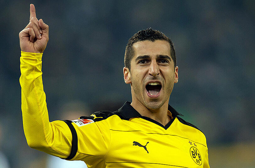 Eigentlich waren sich Henrikh Mkhitaryan und Borussia Dortmund schon weitestgehend über eine Verlängerung des 2017 auslaufenden Vertrages einig. Berater Mino Raiola fordert mittlerweile eine Gehaltserhöhung von aktuell 5,5 auf bis zu zehn Millionen Euro.