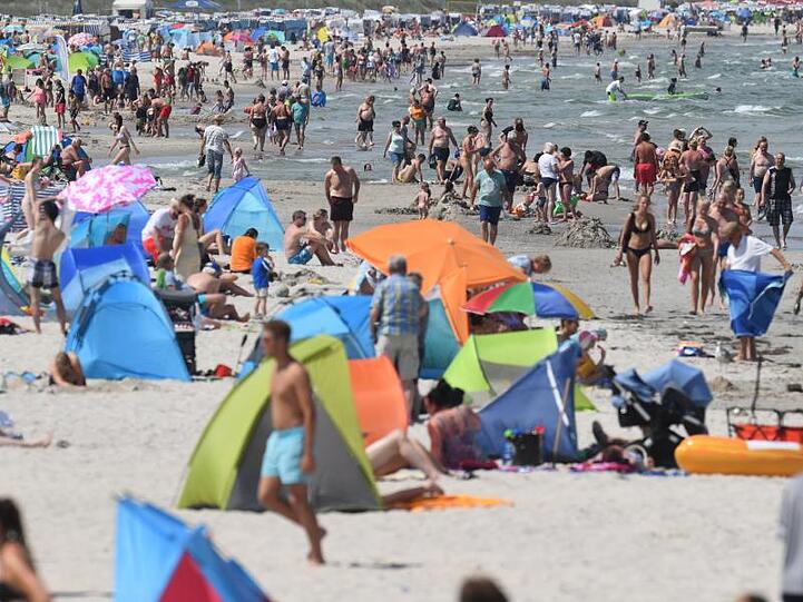 Die Küsten- und Tourismusregionen in Mecklenburg-Vorpommern wie hier Binz auf Rügen verzeichnen allerdings sogar einen Zuzug.