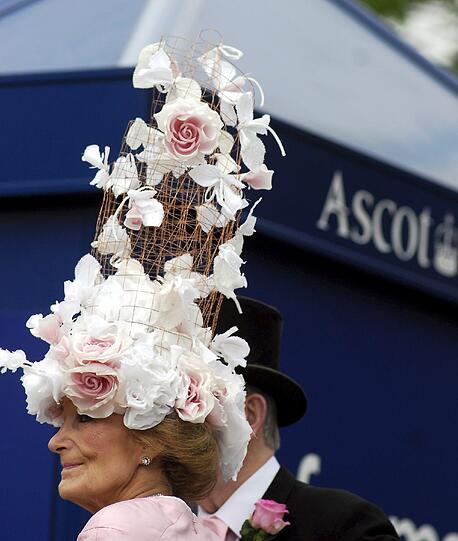 Royal Ascot - die schrägste Hut-Parade der Welt!