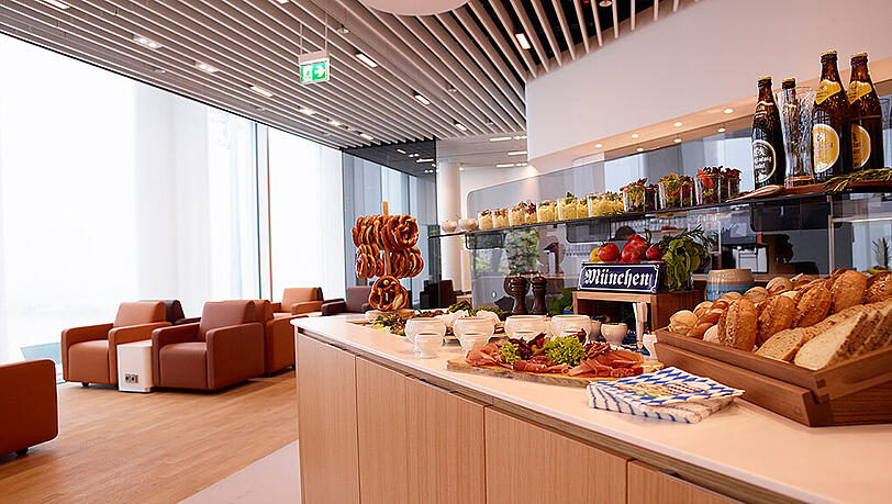 Nur wer den HON-Status erreicht hat, darf die exklusive First-Class-Lounge der Lufthansa betreten. Nur wer den HON-Status erreicht hat, darf die exklusive First-Class-Lounge der Lufthansa betreten.