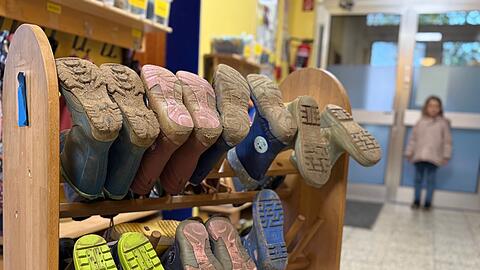 Nach wie vor gibt es deutliche Unterschiede zwischen den östlichen (Betreuungsquote 54,9 Prozent) und den westlichen (Betreuungsquote 34,5 Prozent) Bundesländern. (Symbolbild)