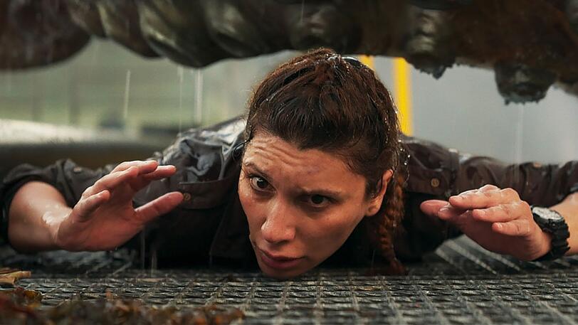 Die Biologin Johanne (Sara Kohrami) stellt in "Kraken - Erwachen der Tiefe" bald fest, dass sie hier kein normaler Forschungsauftrag erwartet. Die Biologin Johanne (Sara Kohrami) stellt in "Kraken - Erwachen der Tiefe" bald fest, dass sie hier kein normaler Forschungsauftrag erwartet.