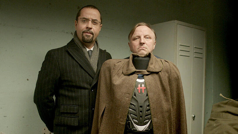 Boerne (Jan Josef Liefers, li.) und Thiel (Axel Prahl) sind dem Serienmörder, der sich selbst "Der Hammer" nennt, auf der Spur Boerne (Jan Josef Liefers, li.) und Thiel (Axel Prahl) sind dem Serienmörder, der sich selbst "Der Hammer" nennt, auf der Spur