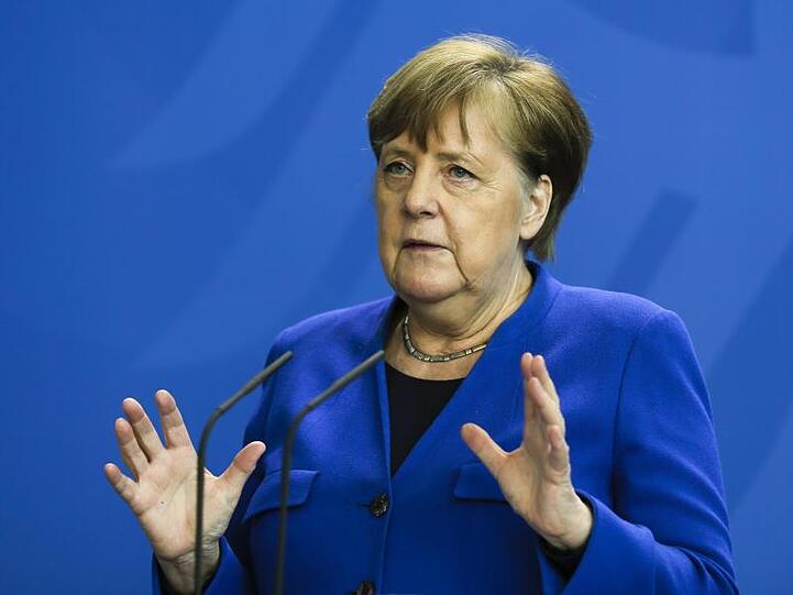 Angesichts der immer lauteren Diskussion über weitere Lockerungen der Corona-Abwehrmaßnahmen hat Bundeskanzlerin Angela Merkel eindringlich dazu aufgerufen, bei der Einhaltung der Regeln nicht nachzulassen.
