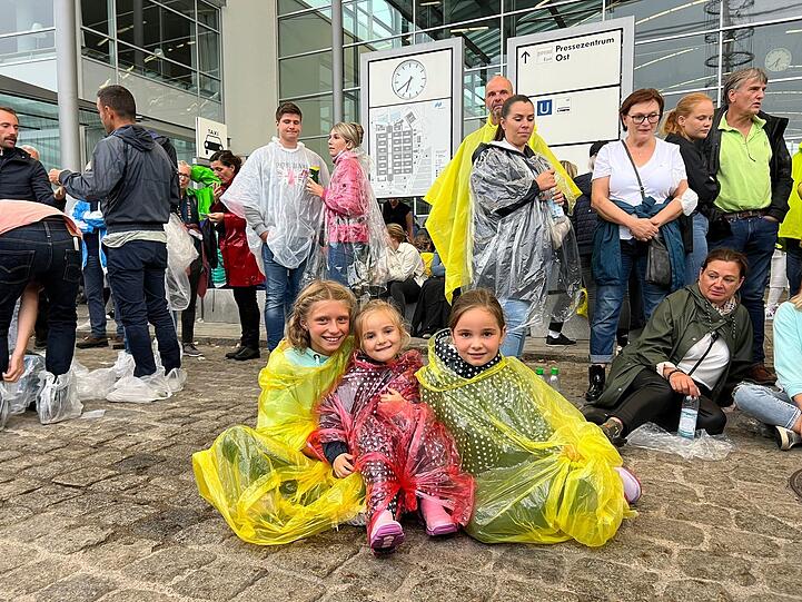 Große Fans: Abigail (11), Ella (5) und Luisa (7).