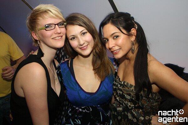 "Ruby Dance Club" im Ruby (Samstag 3.12.2011). Noch mehr Fotos sehen sie unter: www.nachtagenten.de.