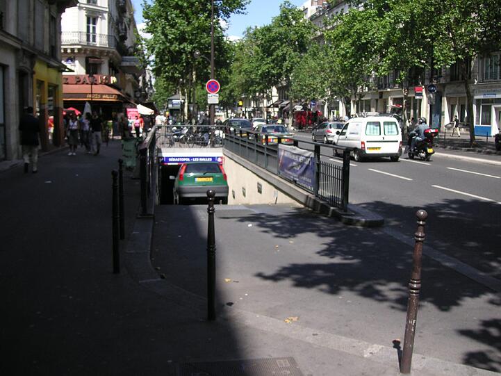 So schaut es in Paris aus: Abfahrt direkt von der Straße aus