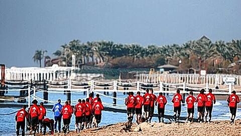 Abmarsch in Richtung Rückrunde: Die Club-Profis sind nach einem gelungenen Trainingslager gerüstet.