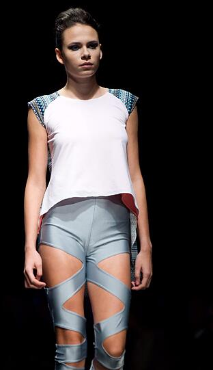 Ist das der neue Nackt-Trend? Bei der Fashion Week in Polen präsentieren Models transparente Mode - sehen Sie hier die besten Bilder.