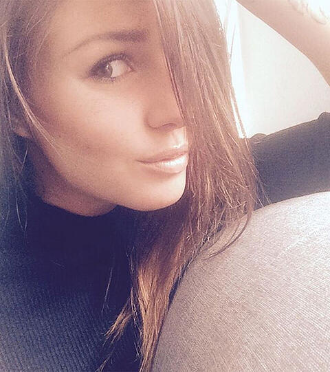 Die angehende Juristin Lina Meyer ist die Freundin von Joshua Kimmich und zieht im nächsten Sommer von Leipzig nach München. Die Schönheit in Bildern.
