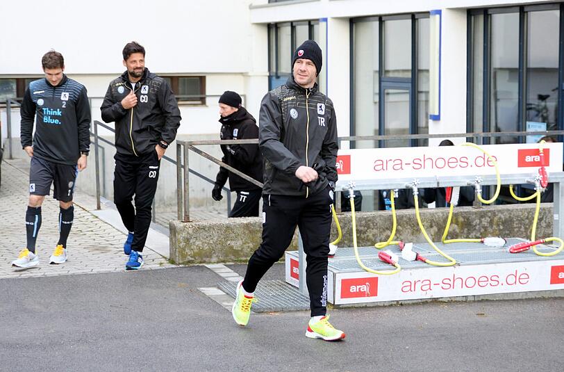 Markus von Ahlen bittet zum Lauftraining.