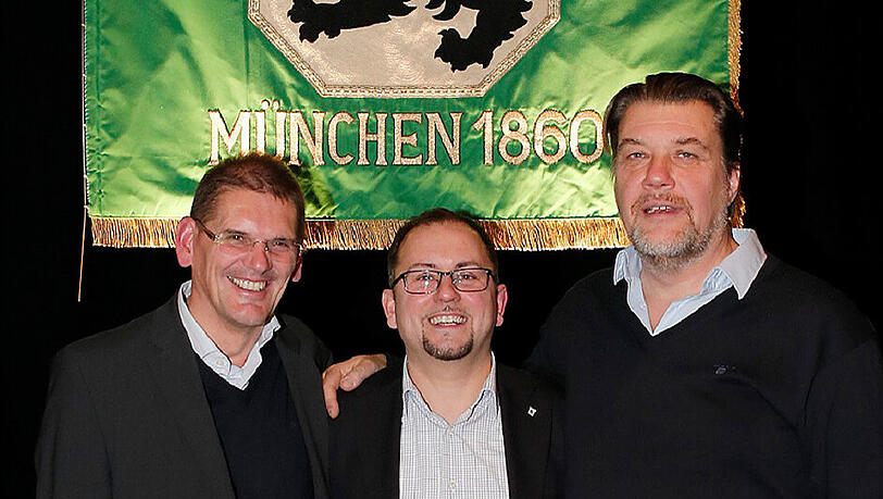 Zurückgetreten oder noch im Amt? Das ehemalige Löwen-Präsidium um (v.l.) Heinz Schmidt, Erik Altmann und Gerhard Mayrhofer. Schmidts Rücktritt war jedoch nicht rechtens. Zurückgetreten oder noch im Amt? Das ehemalige Löwen-Präsidium um (v.l.) Heinz Schmidt, Erik Altmann und Gerhard Mayrhofer. Schmidts Rücktritt war jedoch nicht rechtens.