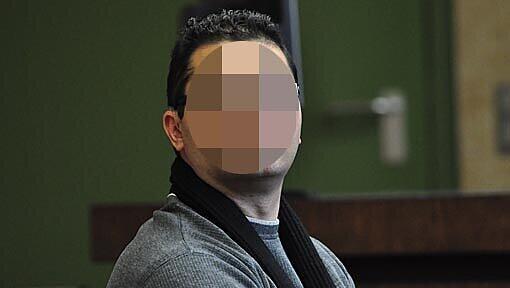 Karatemeister Elias S. schweigt zur Tat. Karatemeister Elias S. schweigt zur Tat.
