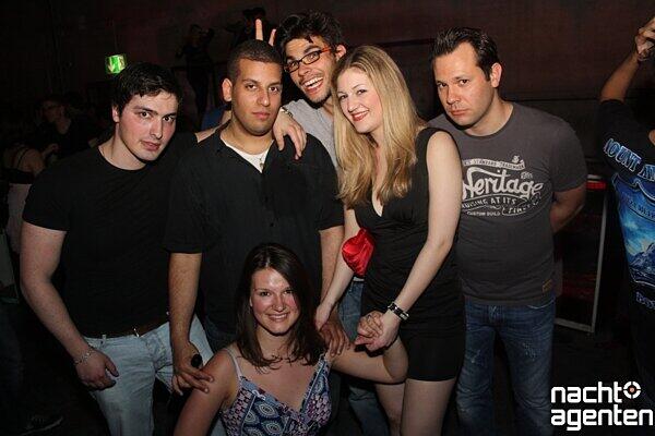 Semester Opening und alle waren gekommen in den Neuraum. Mehr Bilder unter: