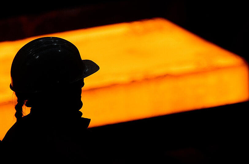 Die Not der europäischen Stahlindustrie ist offensichtlich. Es gibt einfach zu viel Stahl auf dem Weltmarkt. Nun will die EU-Kommission Ideen vorlegen. Foto: Julian Stratenschulte/Archiv