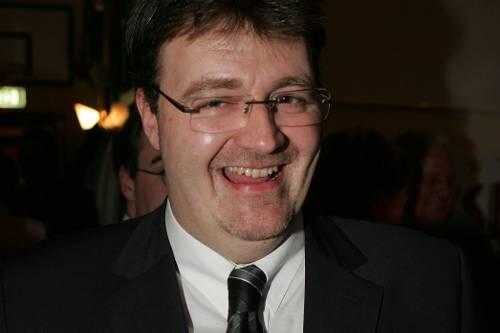 CSU-Fraktionschef Michael Frieser flirtet mit ...