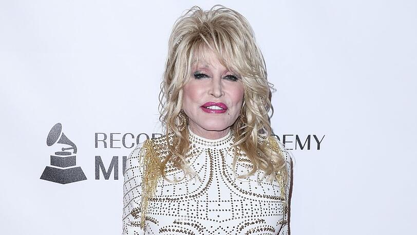 Knapp einen Monat nach dem Tod von Dolly Parton wird der Streit um ihr Erbe &ouml;ffentlich.