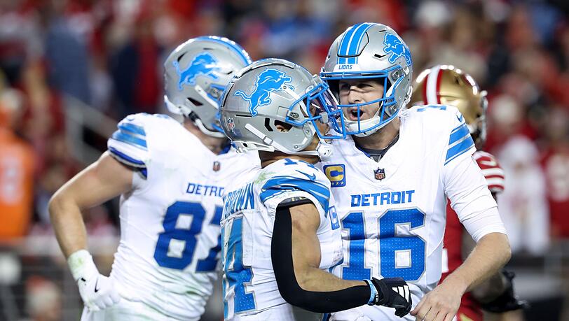 Die Detroit Lions um Quarterback Jared Goff (r.) und Wide Receiver Amon-Ra St. Brown spielen die beste Saison ihrer Geschichte.