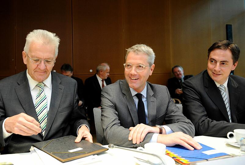 Bundesumweltminister Röttgen (CDU) lotete mit den Bundesländern aus, ob wegen des Widerstands gegen Gorleben ein Neustart bei der Atommüll-Endlagersuche machbar ist.