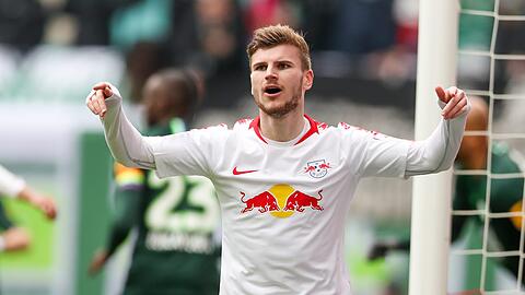 Leipzigs Timo Werner reagiert nach einem Abseitstor.