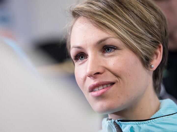 Die ehemalige Biathletin Magdalena Neuner spricht während einer Pressekonferenz. Foto: Sven Hoppe/Archivbild