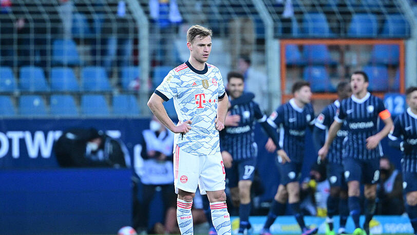 Fassungslos: Bayerns Mittelfeld-Chef Joshua Kimmich bei der 2:4-Pleite in Bochum.