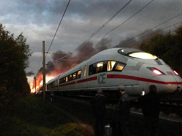 Der Brand in diesem ICE hatte in der Nähe von Montabaur die Schnellstrecke Frankfurt-Köln schwer beschädigt.