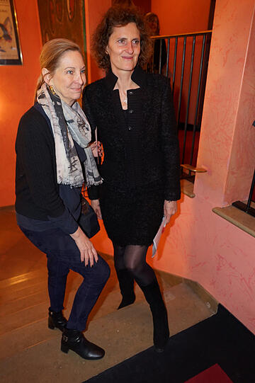 Autorin Andrea Sixt mit Innegrit Volkhardt