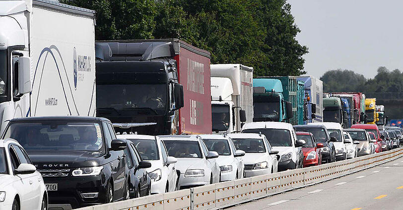 Es bildete sich ein Rückstau von 17 Kilometern.