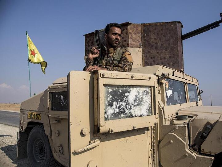 Die Kurdenmiliz YPG beim Abzug aus Nordsyrien.