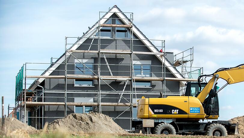 Beim Bau von klimafreundlichen H&auml;usern kann man Hilfe vom Staat bekommen. (Archivbild)