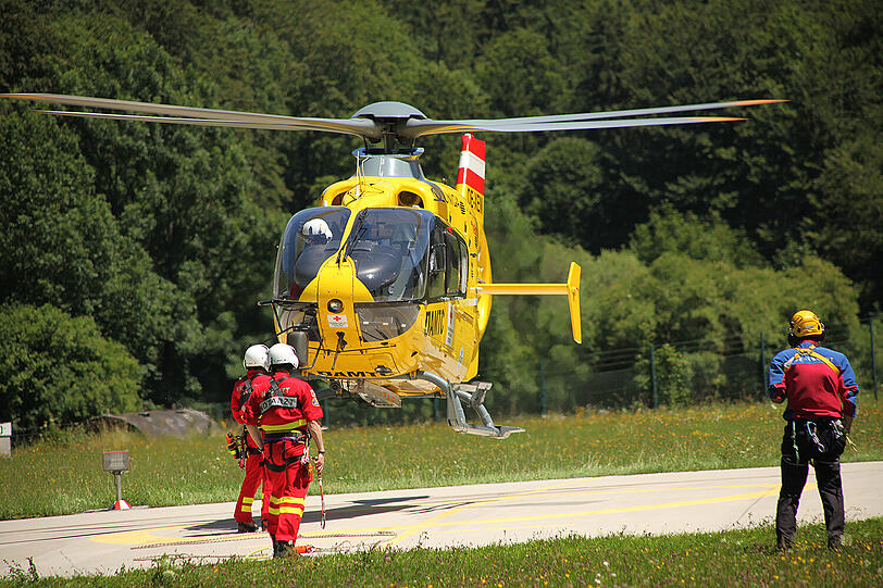 Die Bilder von der Heli-Rettung einer 31-jährigen Salzburger Kletterin.