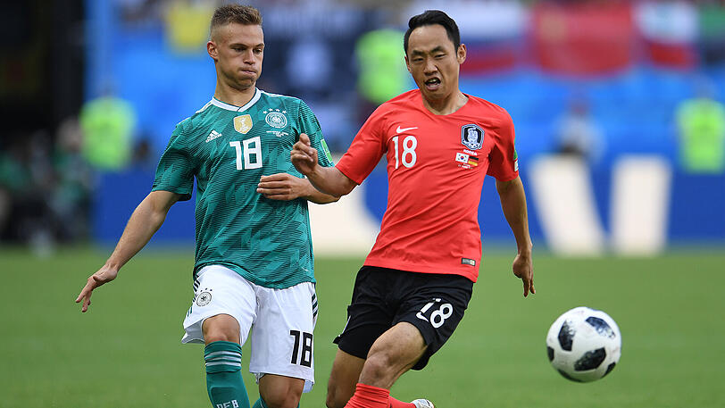 Joshua Kimmich: Note: 5
Der rechte Verteidiger vom FC Bayern versuchte wieder, seine Offensivqualitäten einzubringen. Aber, wie zuletzt, misslang ihm das. Er blieb hängen, seine Flanken fanden keine Abnehmer. Was ist nur mit Kimmich los?