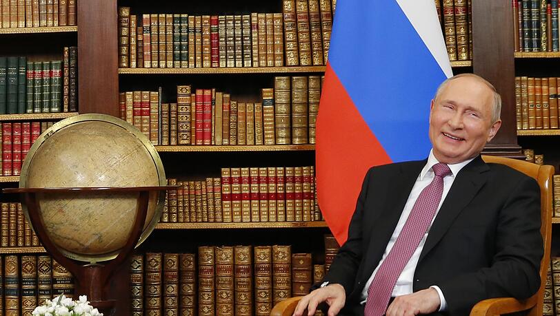 Der russische Präsident Wladimir Putin zeig sich amüsiert (Archivbild).