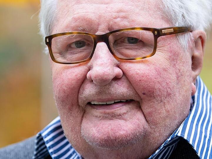 Vogel war lange Oberbürgermeister von München, später Bundesminister, Bürgermeister in West-Berlin und Vorsitzender der SPD.