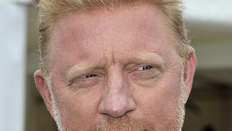 Very british: Boris Becker fühlt sich in Wimbledon heimisch Very british: Boris Becker fühlt sich in Wimbledon heimisch