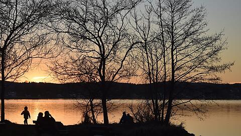Ein Spaziergang am Starnberger See und danach ins Museum!