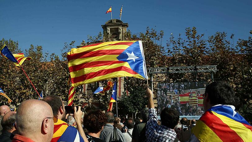 Nächster Versuch aus Barcelona, die Unabhängigkeit der Katalanen zu forcieren. Nächster Versuch aus Barcelona, die Unabhängigkeit der Katalanen zu forcieren.