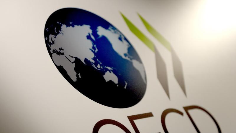 Trotz der Prognosesenkung gehen die OECD-Forscher davon aus, dass der deutsche Aufschwung weiterhin "solide" verlaufen werde. Trotz der Prognosesenkung gehen die OECD-Forscher davon aus, dass der deutsche Aufschwung weiterhin "solide" verlaufen werde.