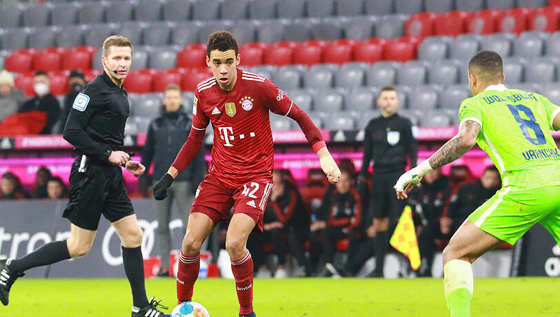 Jamal Musiala ist vielseitig einsetzbar und könnte auch auf der Sechs spielen. Jamal Musiala ist vielseitig einsetzbar und könnte auch auf der Sechs spielen.