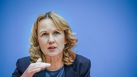 Steffi Lemke spricht in der Bundespressekonferenz.
