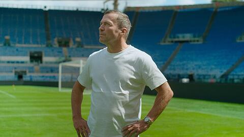Lothar Matth&auml;us in der Sky-Doku "Ein Sommer in Italien" am Ort des Triumphes: im Stadio Olimpico di Roma.