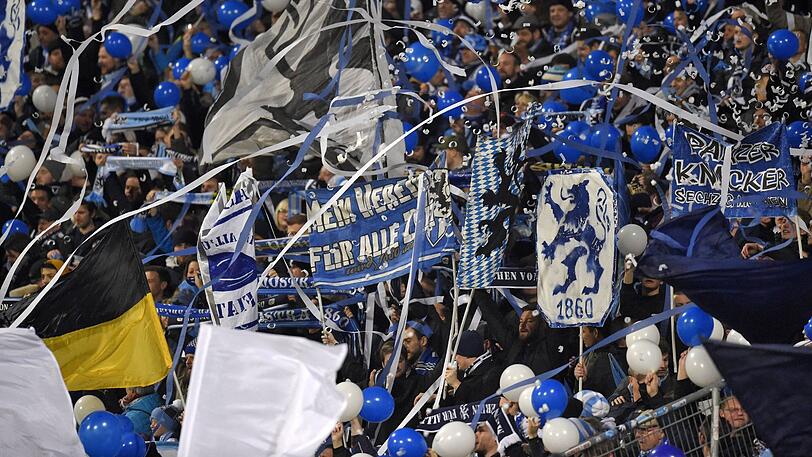 Stehen stets treu hinter ihrem Verein: Die Fans des TSV 1860 München.